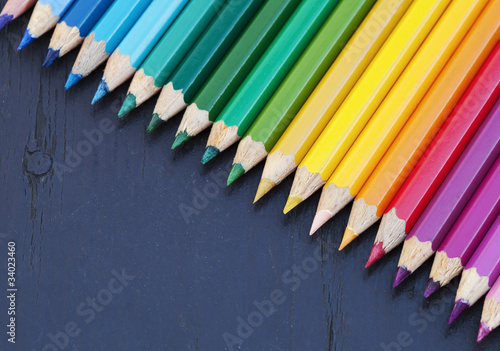 Kolorowe kredki. Akcesoria szkolne. © jacekbieniek