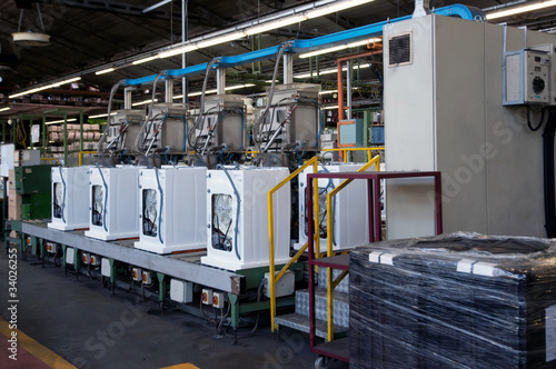 Fototapeta Factory: washing machine production
