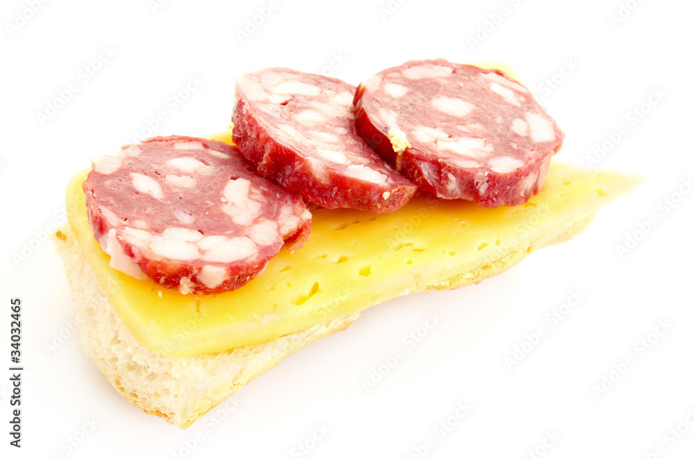 Sandwiche with sausage, cheese and bread