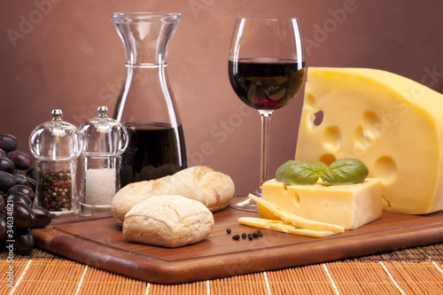 Cheese and wine composition