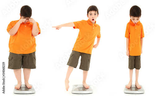 Schilderij op canvas Child Obesity Average Underweight on Scale