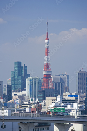 東京タワーとビル群