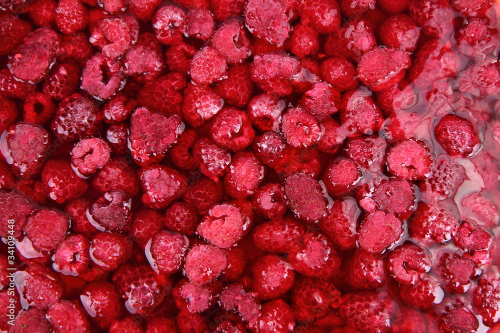 Raspberries in jelly Raspberries in jelly
