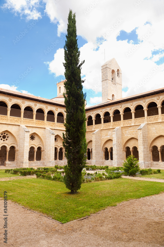 Gothic cloister. Santa Maria de Valbuena. Province of Valladolid