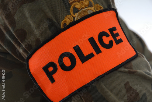 brassard police uniforme policeman