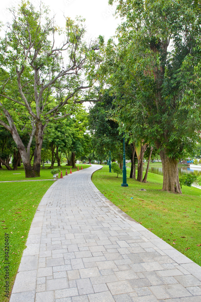 path through the landscaped park