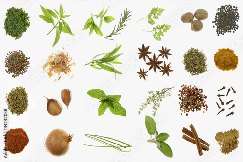 composite d'épices et d'herbes aromatiques