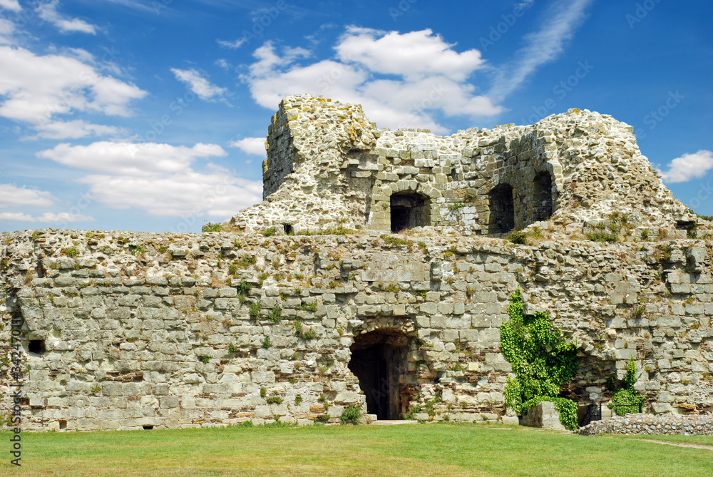 pevensey castle ruins pevensey england