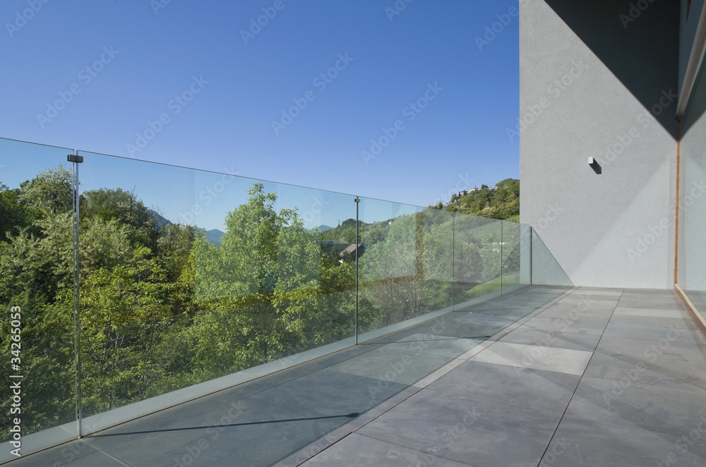 Naklejka premium balcone o terrazza di casa moderna