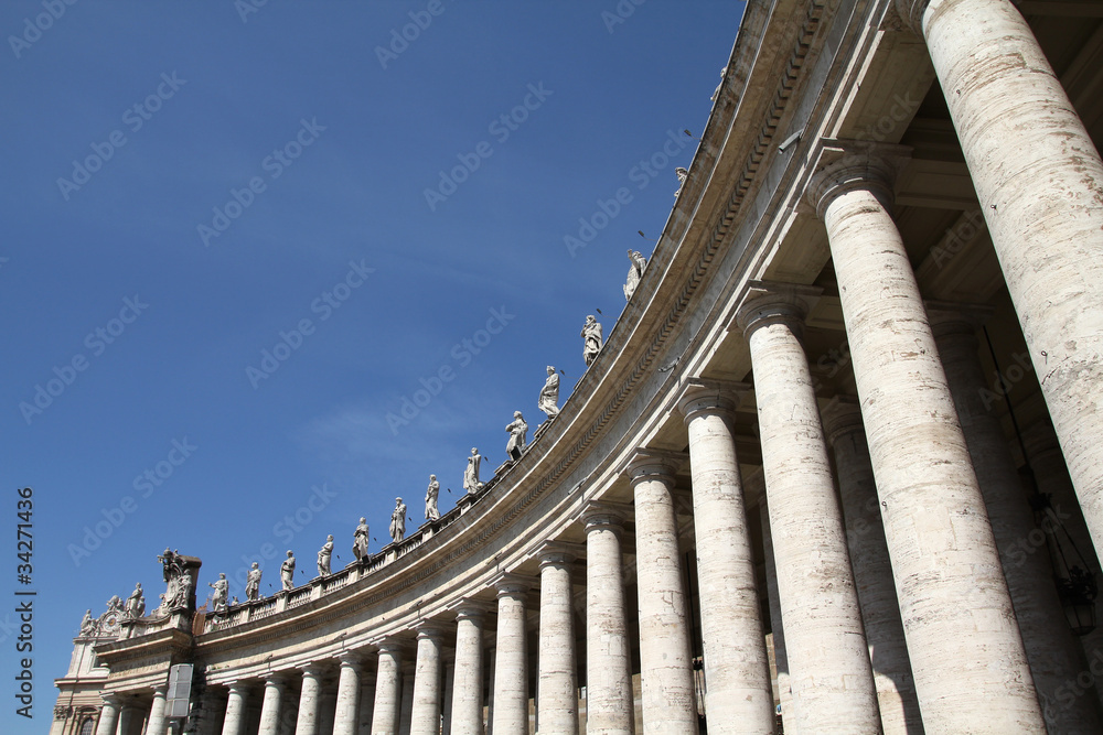 Naklejka premium Vatican colonnade
