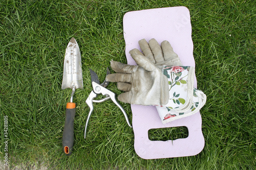 gardening tools photo