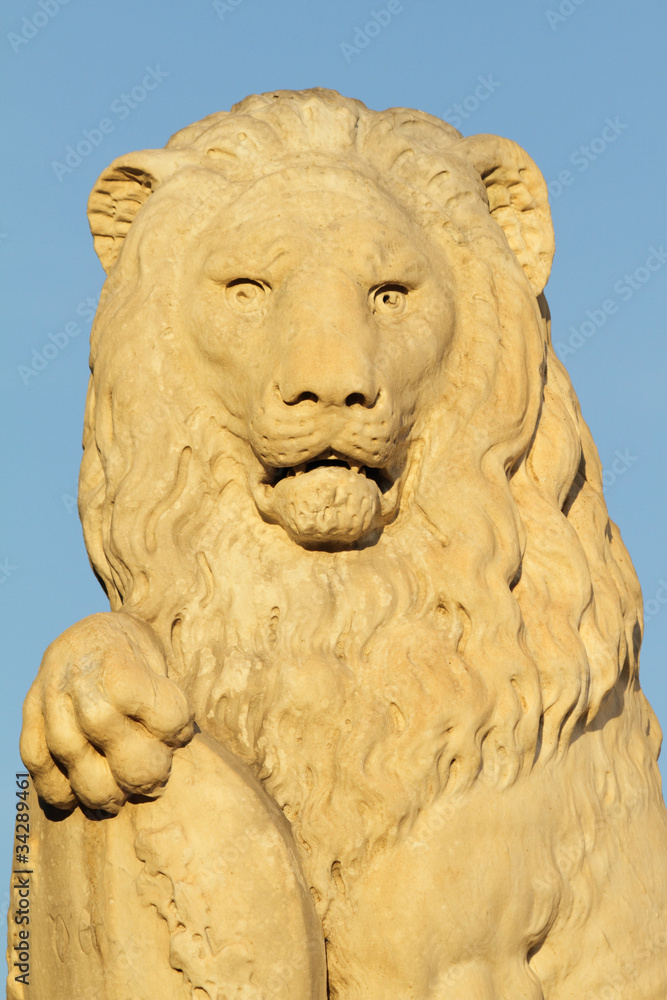 marble lion sculpture, Florence