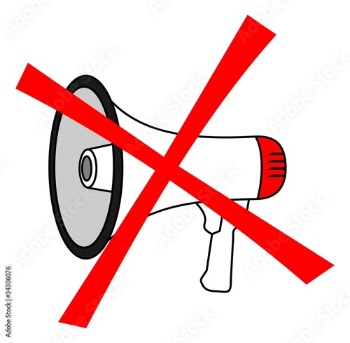 No megáfono