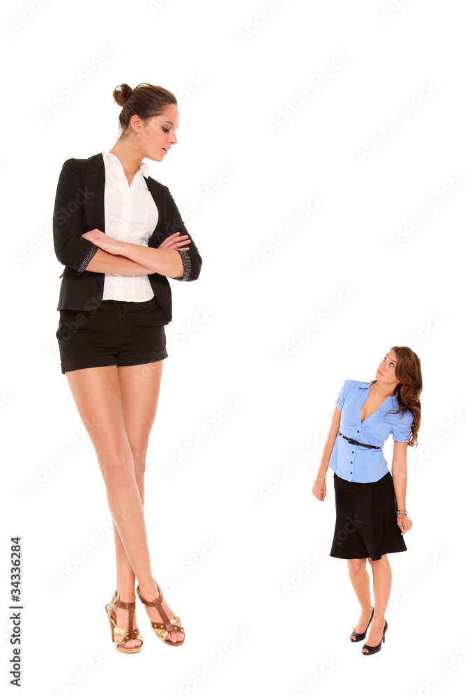 Fototapeta premium Machtkampf Groß gegen Klein