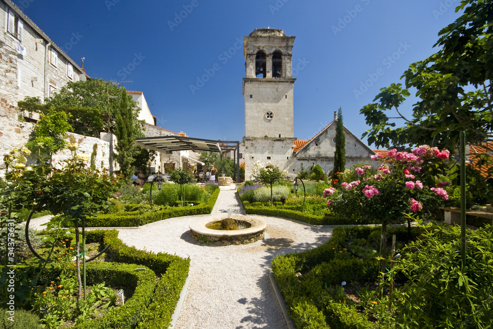 St.Lawrence church and the medival Mediterranean garden St.Lawrence church and the medival Mediterranean garden