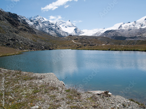 Lac du Stellisee et glaciers