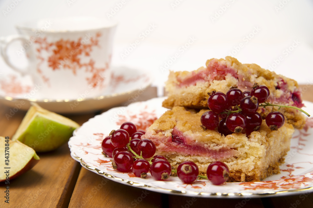 Johannisbeerkuchen mit Apfel Johannisbeerkuchen mit Apfel