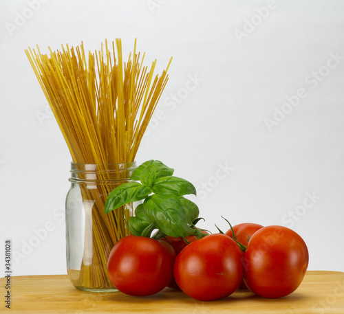 Pasta basil and tomatoes
