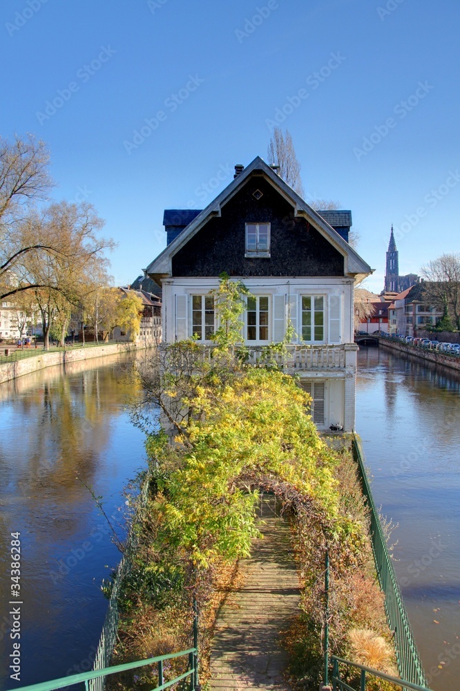 l'ill à Strasbourg l'ill à Strasbourg
