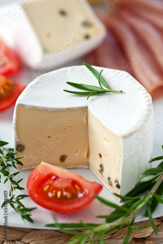 Cheese with green peppercorns