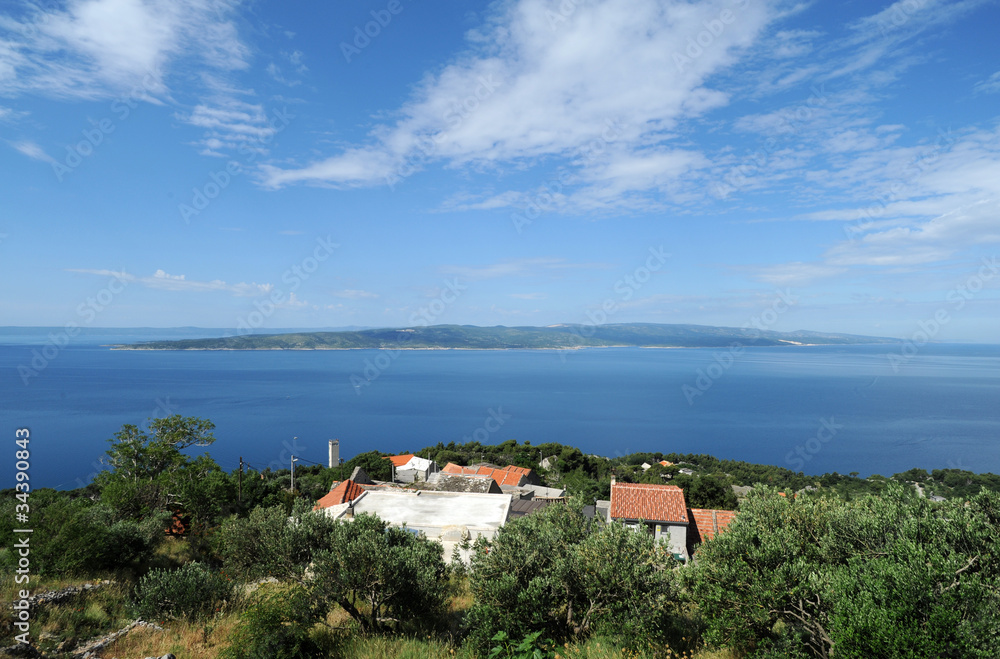 Île de Brač vue depuis Gornja Brela