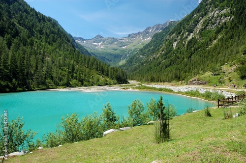 Fototapeta Naklejka Na Ścianę i Meble -  summer Alpine mountain lake landscape
