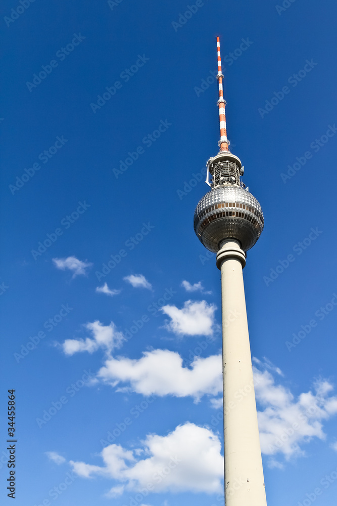 Obraz premium Berlin's broadcasting tower