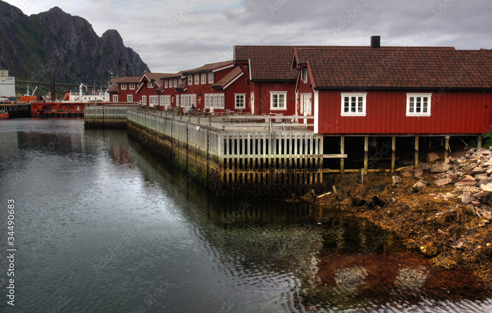 Obraz premium Holzhäuser in Scolvaer