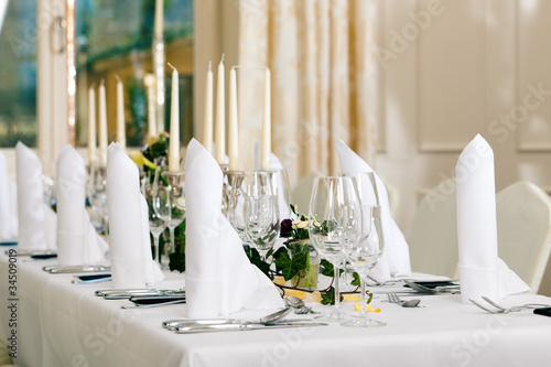 Fotografia Wedding - feastfully decorated table