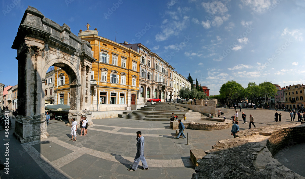 The Portarata square in Pula