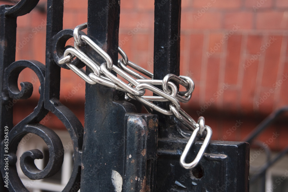 In chains In chains