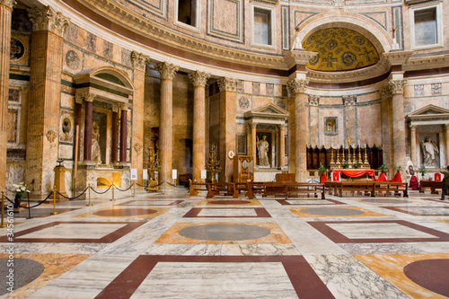 Inside pantheon