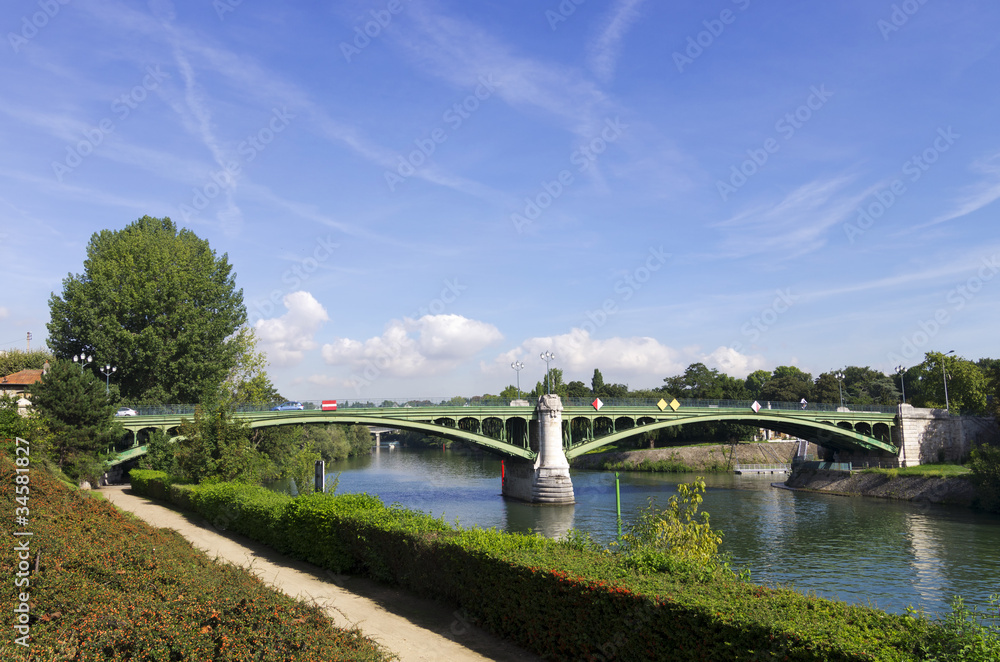 Fototapeta premium pont de Maison-Alfort