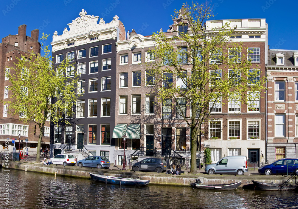Amsterdam Life. Residential homes on the canal.