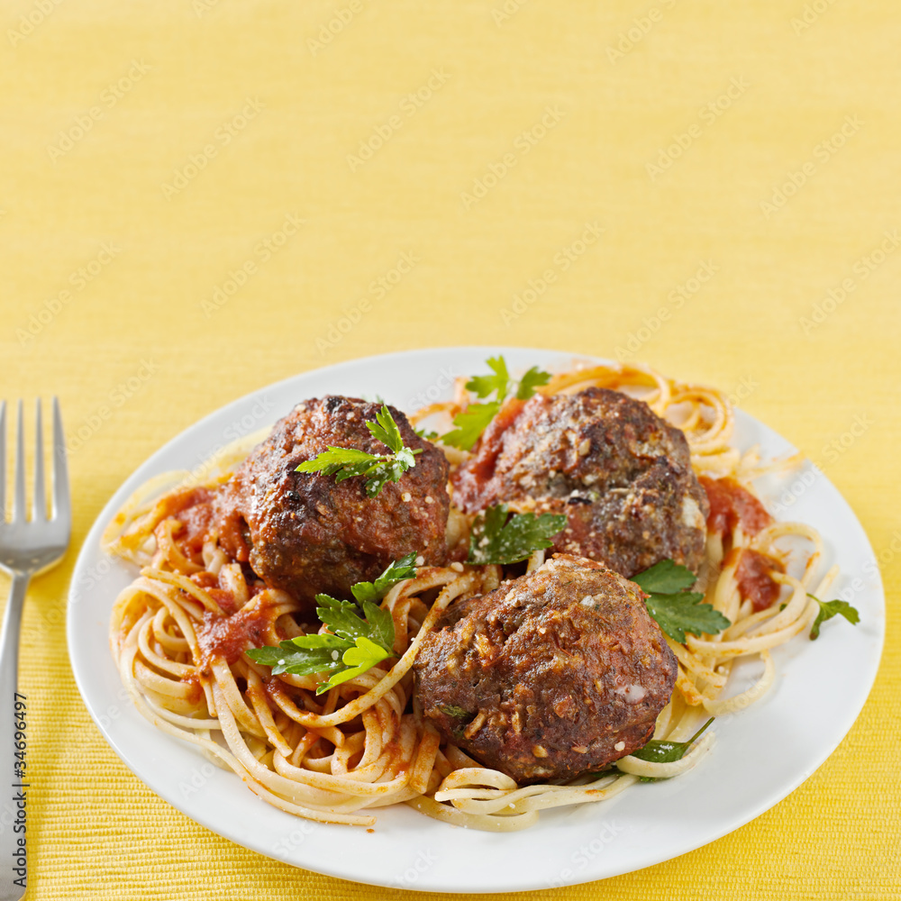 spaghetti and meatballs with copyspace spaghetti and meatballs with copyspace