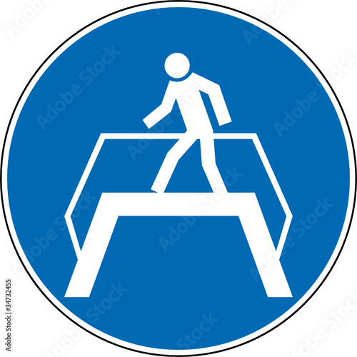 Gebotszeichen Überführung Brücke Schild Zeichen