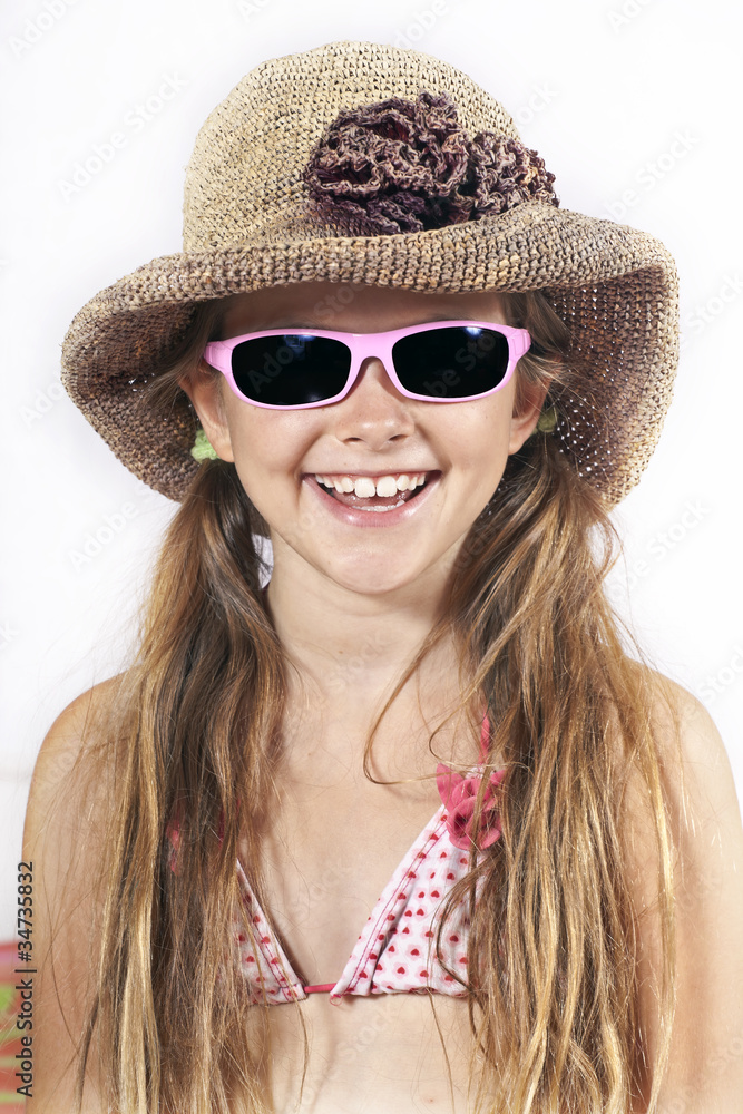 Mädchen im sommerlichen Outfit Mädchen im sommerlichen Outfit