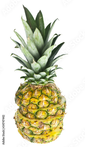 Zerschnittene stehende Ananass