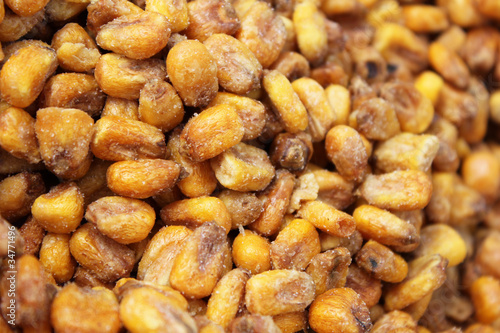 roasted corn with salt
