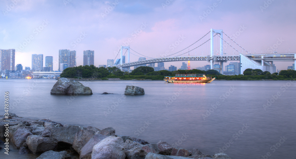 Naklejka premium Rainbow Bridge