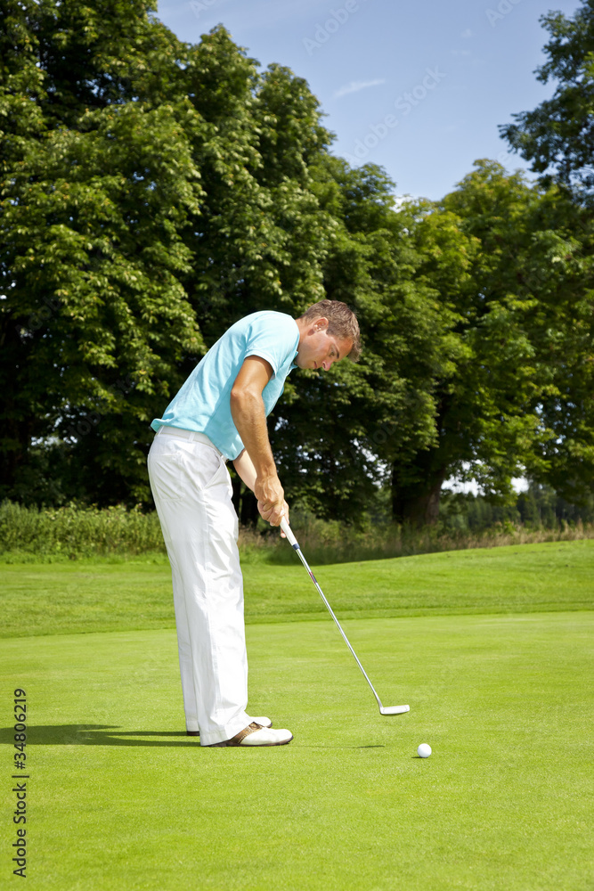 Fototapeta premium An image of a young male golf player