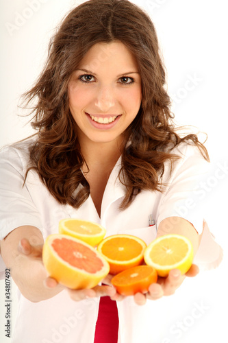 Frau mit Vitamin C