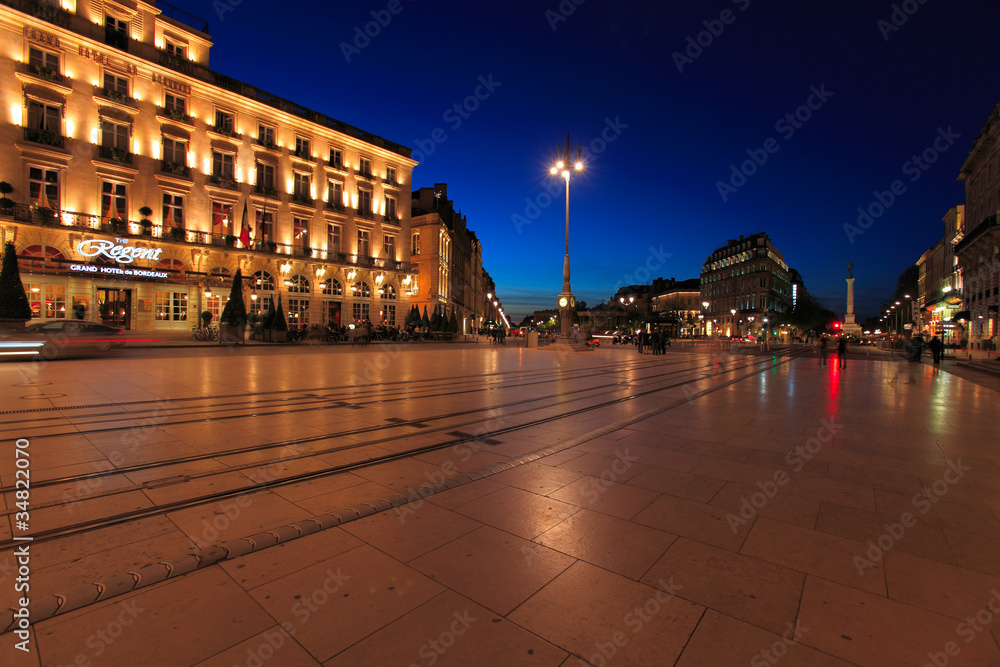 Night view  square of Grand Theater of Bordeaux