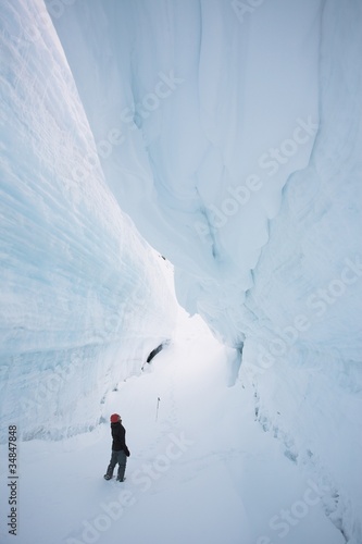 фотографія Inside the ice - glacier crevasse