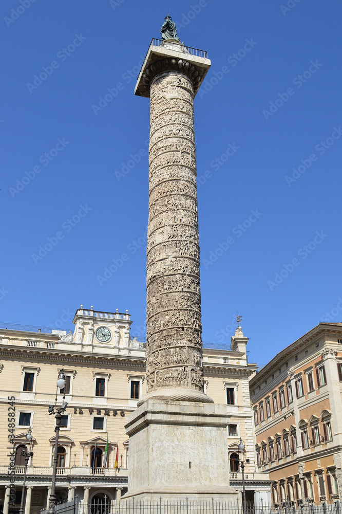 piazza Colonna in Rome - Italy
