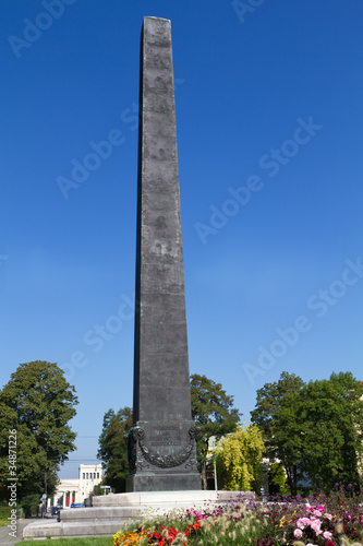 Der Obelisk am Karolinenplatz in München