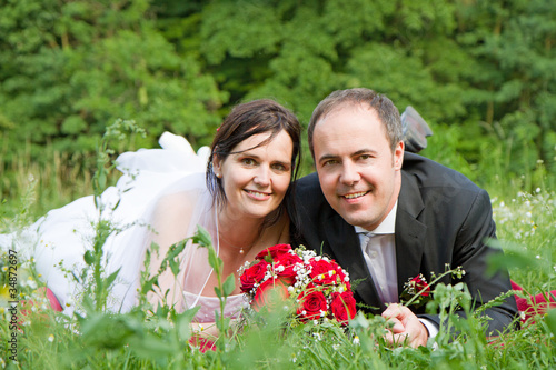 a classical newly wed couple portrait