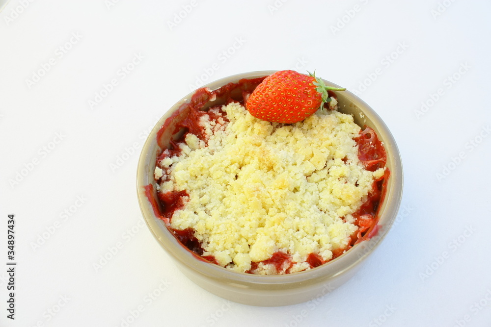 CRUMBLE aux fraises CRUMBLE aux fraises
