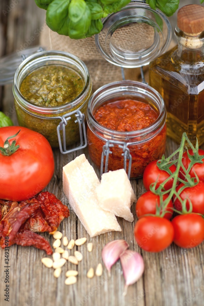 Pesto Tomate und Basilikum Pesto Tomate und Basilikum