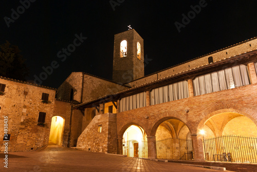 Streets of San Gimignano, in the night